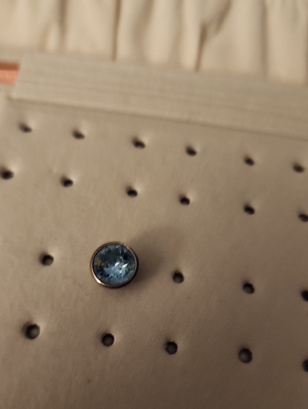 Single Blue Crystal Qudo Topper
